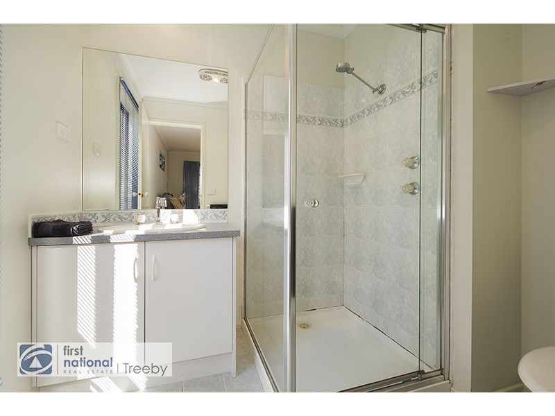 18 Cosmo Court, Kilsyth VIC 3137