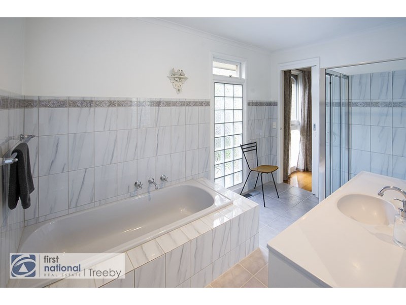 6 Kathleen Close, Bayswater North VIC 3153