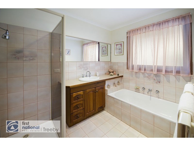 2 Charles Court, Warranwood VIC 3134