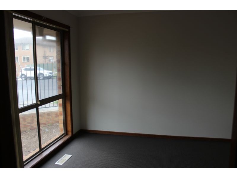 1/8 Weller Street, Dandenong VIC 3175