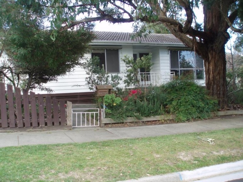 12 Tweed Street, Ringwood East VIC 3135