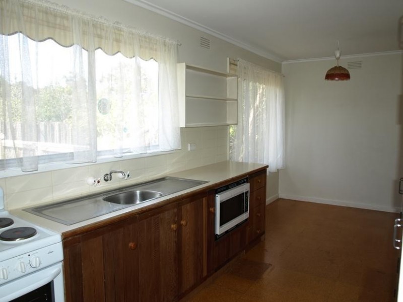 12 Tweed Street, Ringwood East VIC 3135