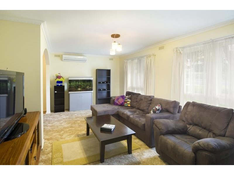 2/9-11 Mines Road, Ringwood East VIC 3135