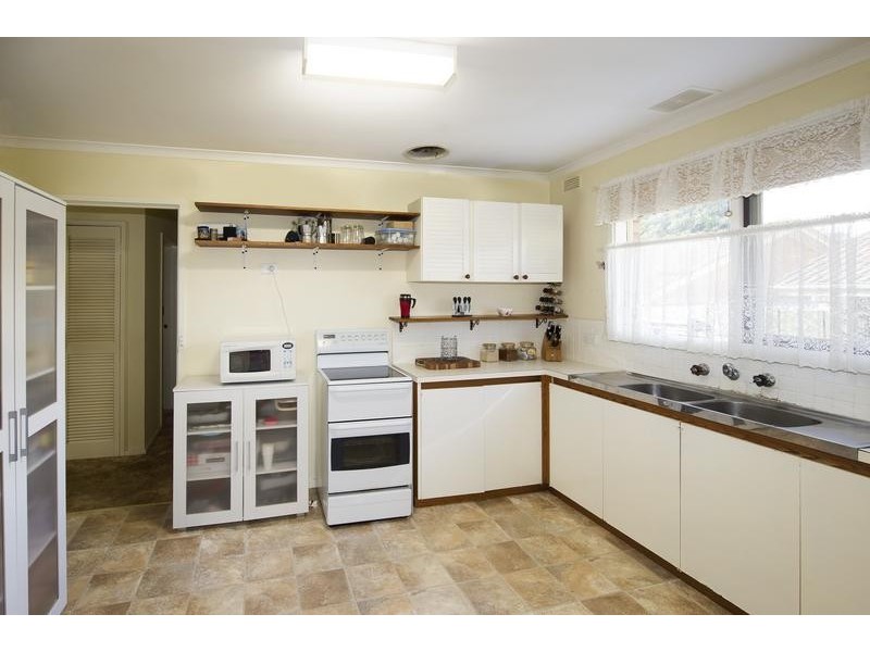 2/9-11 Mines Road, Ringwood East VIC 3135