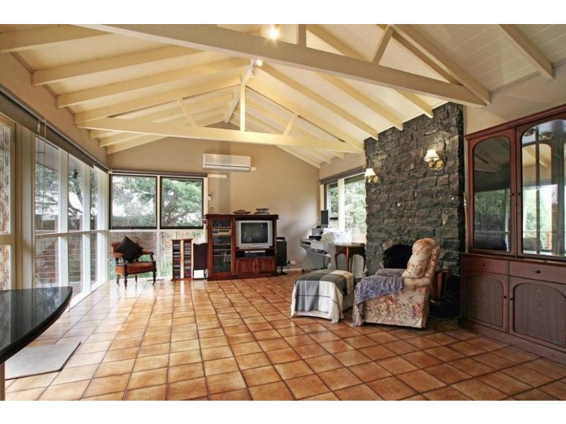 2 Moss Court, Croydon North VIC 3136