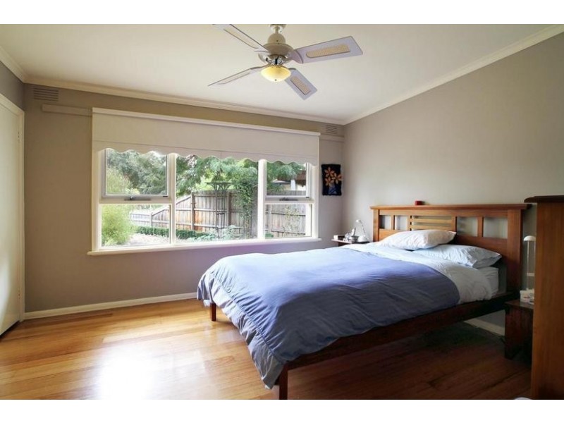 2 Moss Court, Croydon North VIC 3136