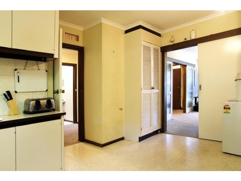 2/5 Arlington Street, Ringwood VIC 3134