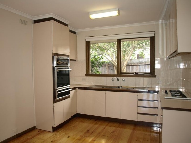 2/5 Arlington Street, Ringwood VIC 3134