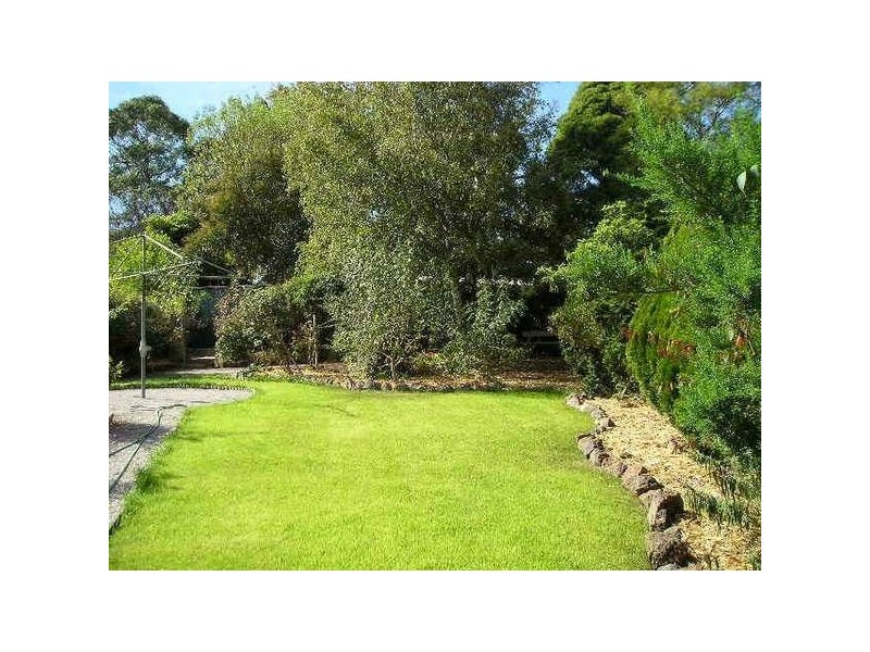 5 Dublin ROAD, Ringwood East VIC 3135