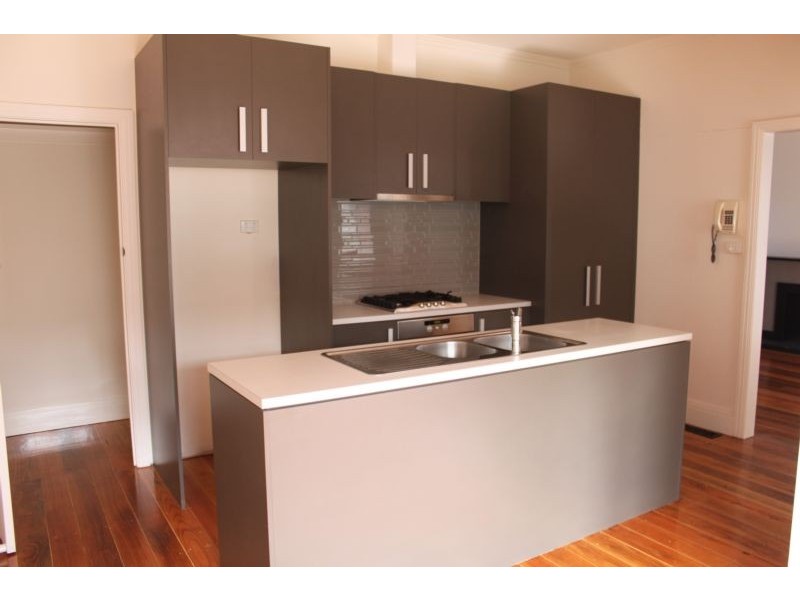 1/2 Kirk Street, Ringwood VIC 3134