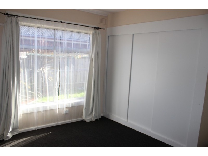 1/35 Fortuna Avenue, Croydon VIC 3136