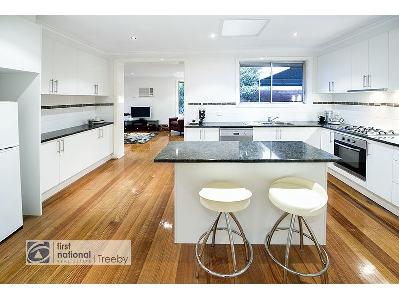 18 Woodlands Road, Heathmont VIC 3135