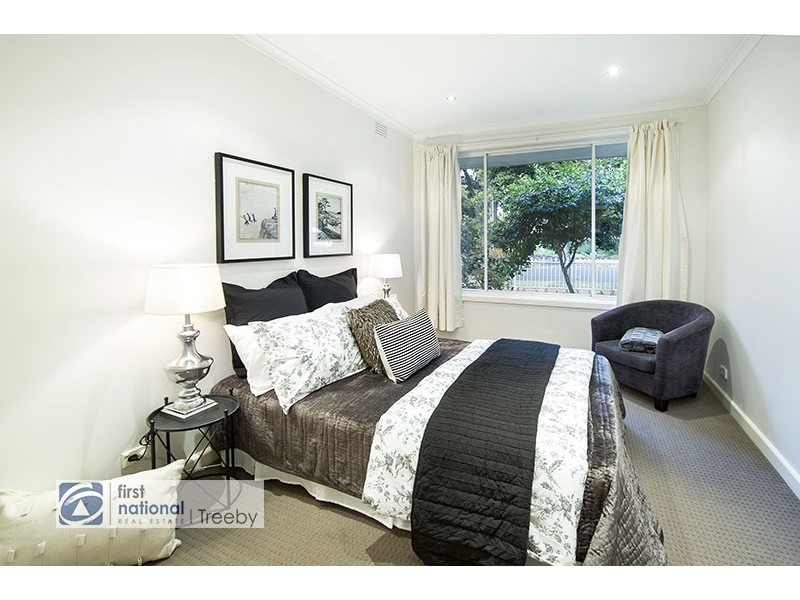 18 Woodlands Road, Heathmont VIC 3135