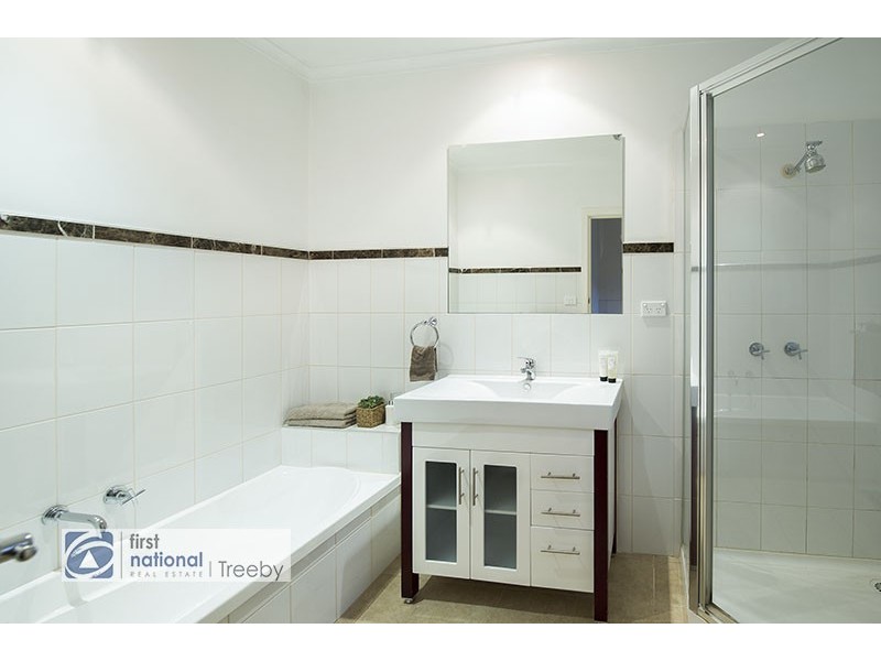 18 Woodlands Road, Heathmont VIC 3135