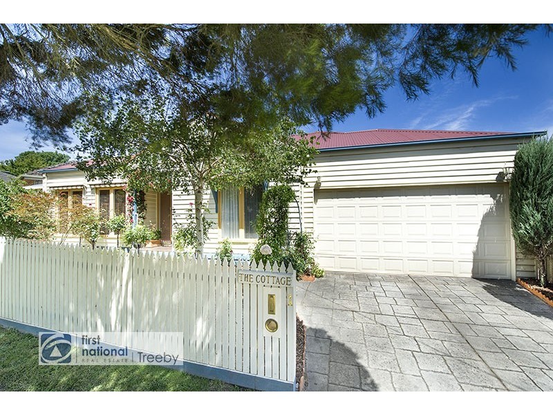 2A Robinson Street, Ringwood VIC 3134