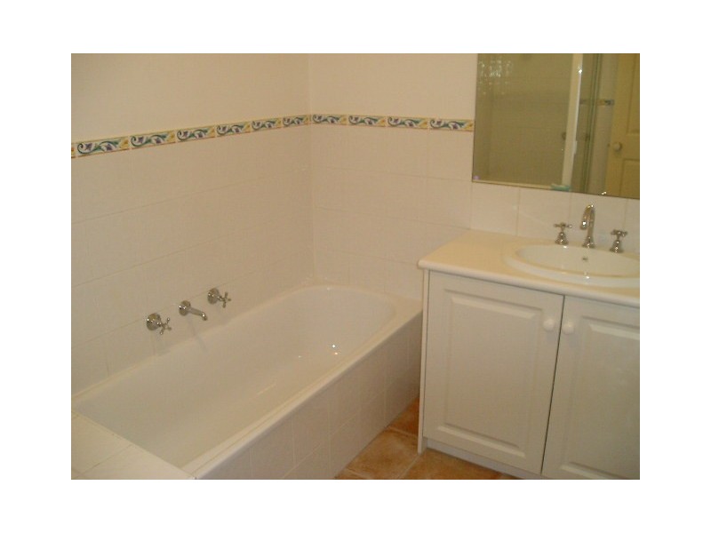 2/100 Dublin Road, Ringwood East VIC 3135