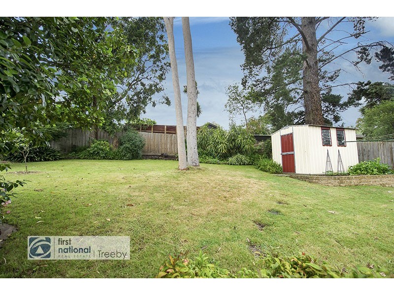 16 Mariana Avenue, Croydon South VIC 3136