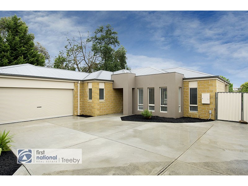 12A Bridges Avenue, Mooroolbark VIC 3138