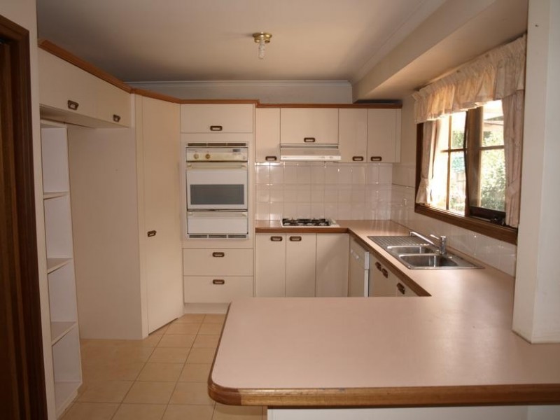 27a Sunbeam Avenue, Ringwood East VIC 3135