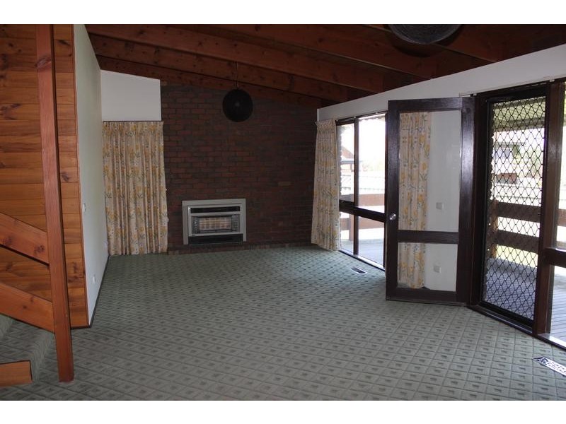 81 Country Club Drive, Chirnside Park VIC 3116