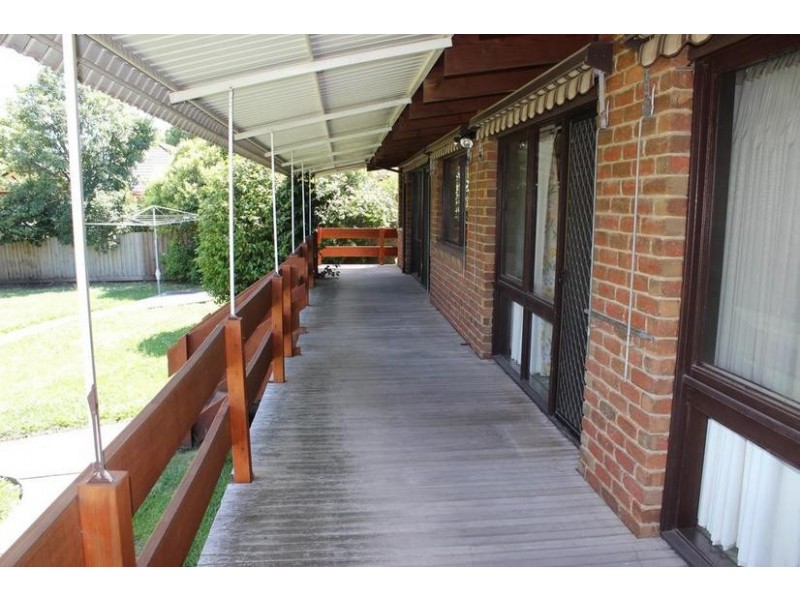 81 Country Club Drive, Chirnside Park VIC 3116