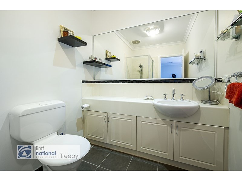 2/16 Derwent Street, Ringwood North VIC 3134