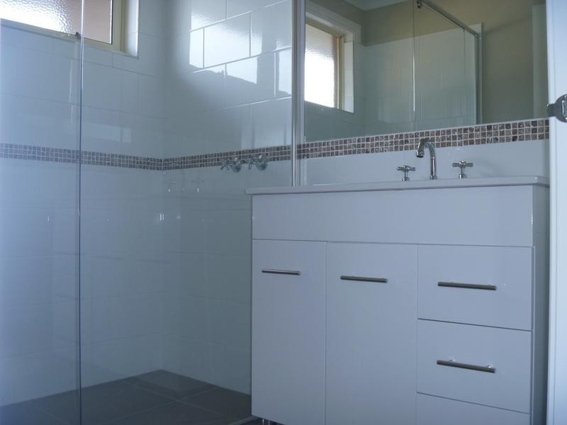 1/48 Lusher Road, Croydon VIC 3136