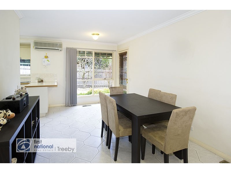 2/15 Beaufort Road, Croydon VIC 3136