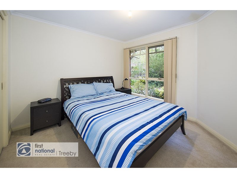 2/15 Beaufort Road, Croydon VIC 3136