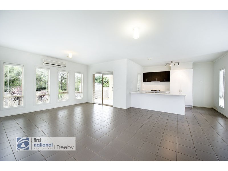 12A Bridges Avenue, Mooroolbark VIC 3138