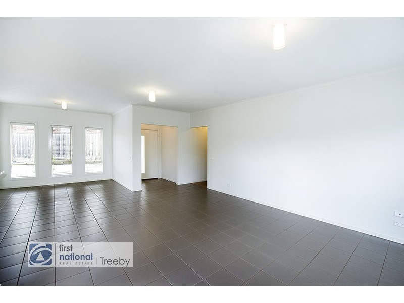 12A Bridges Avenue, Mooroolbark VIC 3138