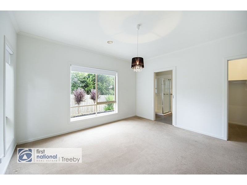 12A Bridges Avenue, Mooroolbark VIC 3138