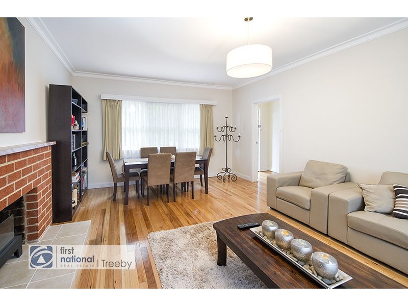28 Belmont Road West, Croydon South VIC 3136