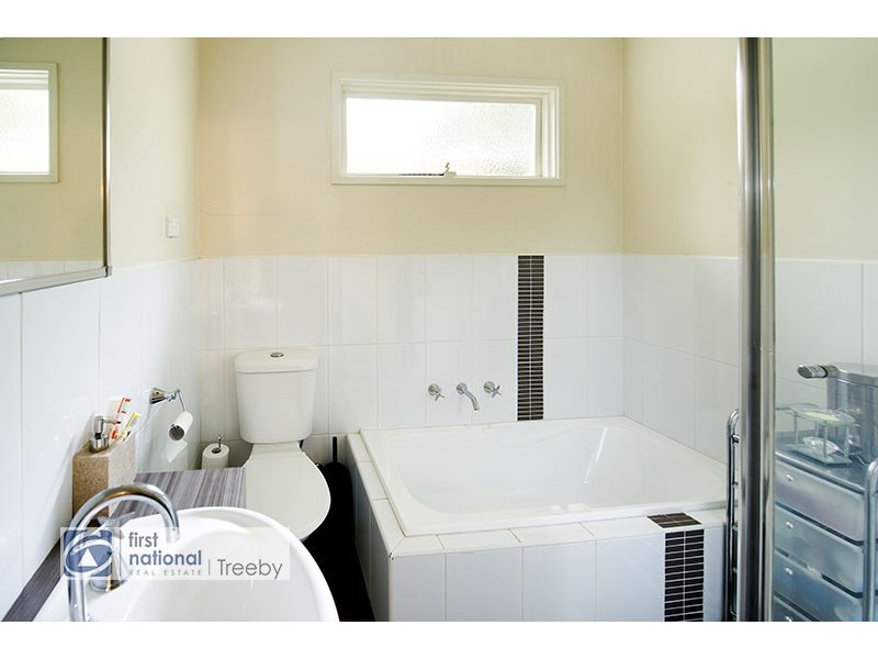 28 Belmont Road West, Croydon South VIC 3136