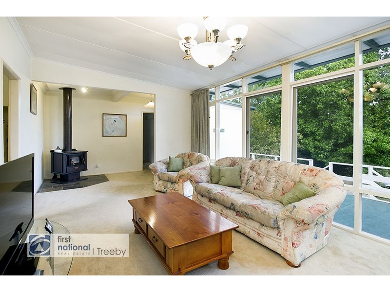 6 Eva Court, Croydon VIC 3136
