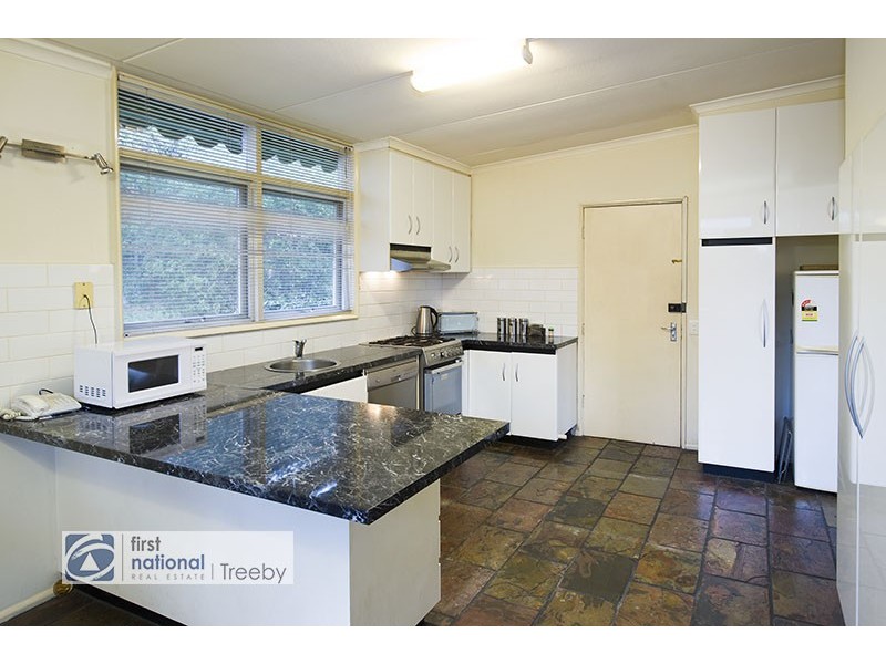 6 Eva Court, Croydon VIC 3136