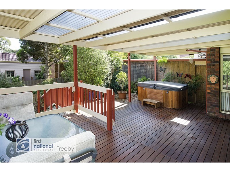 4 Eliza Close, Warranwood VIC 3134