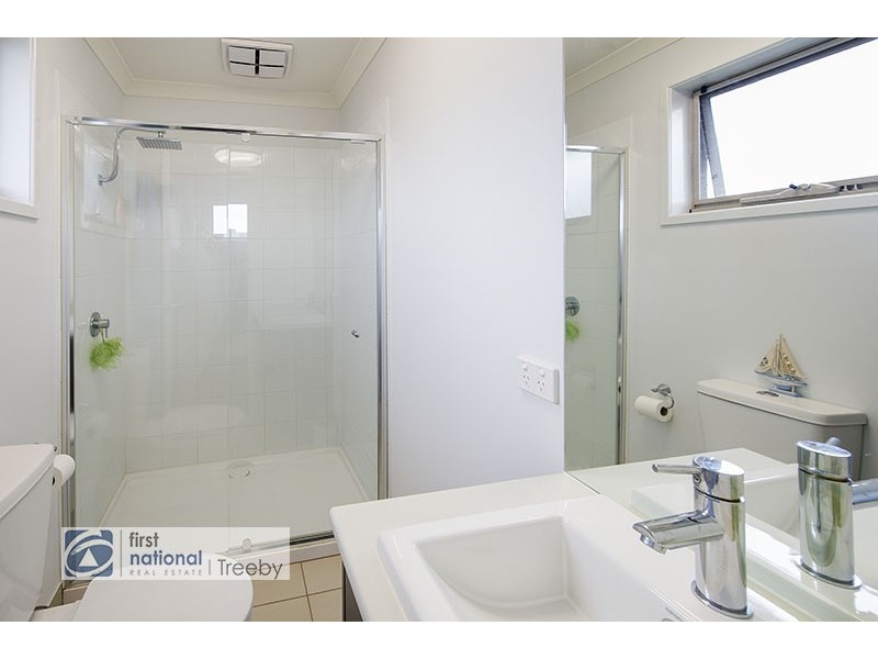 2b/7 Cullis Parade, Bayswater VIC 3153