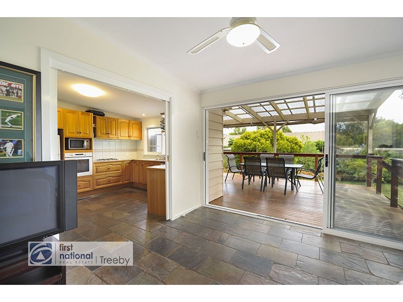 11 Carcoola Road, Ringwood East VIC 3135