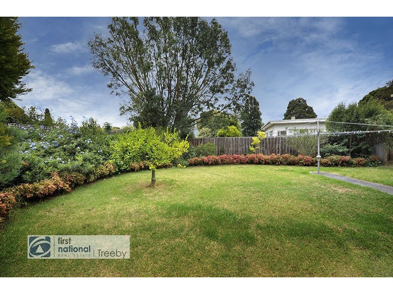 11 Carcoola Road, Ringwood East VIC 3135