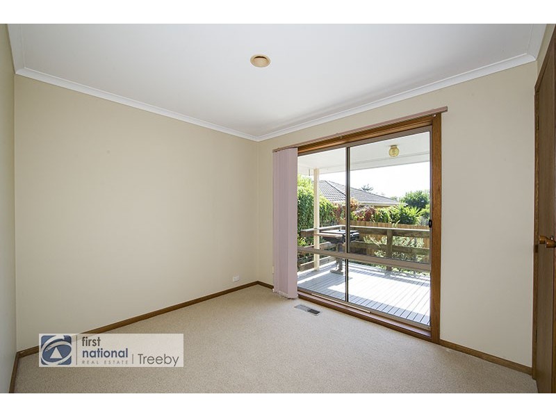 2/11 Vonadawn Avenue, Ringwood East VIC 3135
