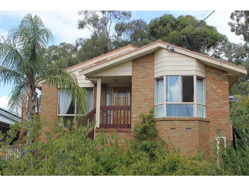 23 Adolphson Avenue, Ringwood North VIC 3134