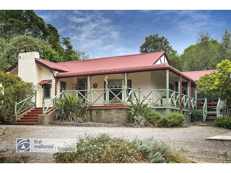 35 Taylors Road, Croydon VIC 3136