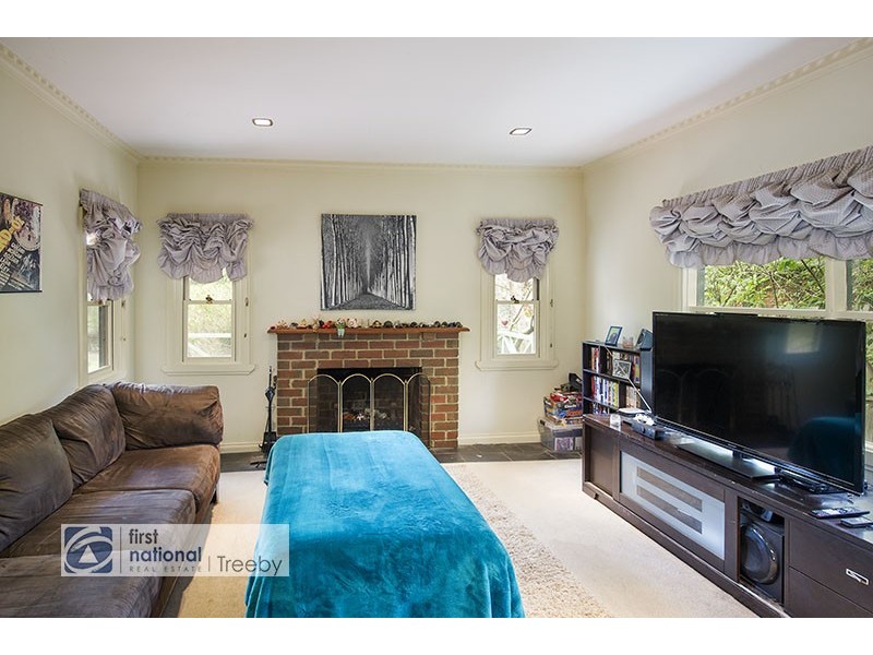 35 Taylors Road, Croydon VIC 3136