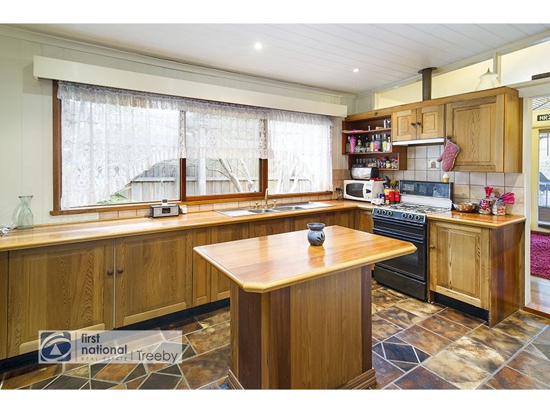 35 Taylors Road, Croydon VIC 3136