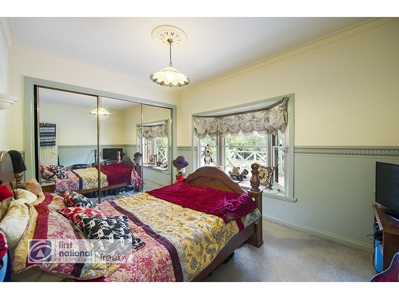 35 Taylors Road, Croydon VIC 3136