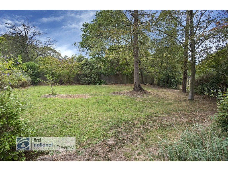 35 Taylors Road, Croydon VIC 3136