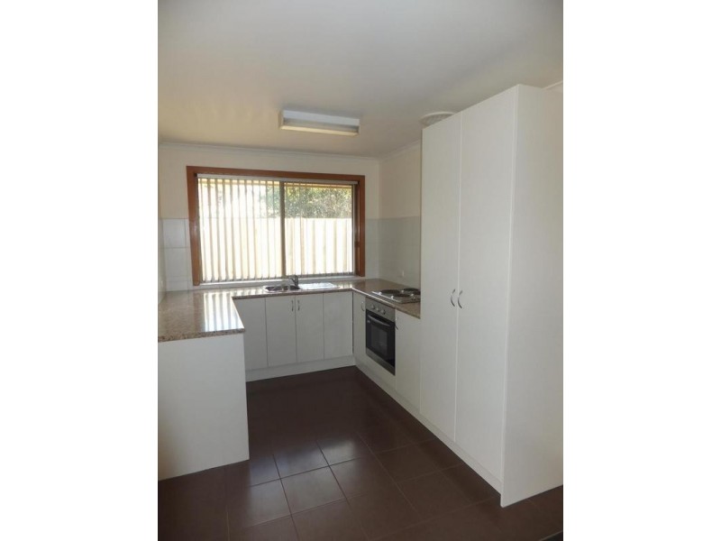 2/25 Wenwood Street, Ringwood East VIC 3135