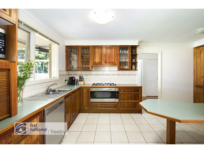 15 Berry Road, Bayswater North VIC 3153