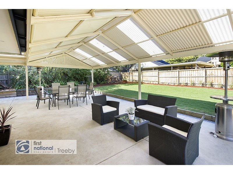 15 Berry Road, Bayswater North VIC 3153